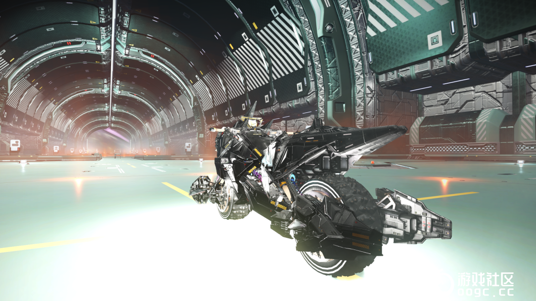 亚空锚点  站在尾气管装甲上飞船 没有第一人称-2